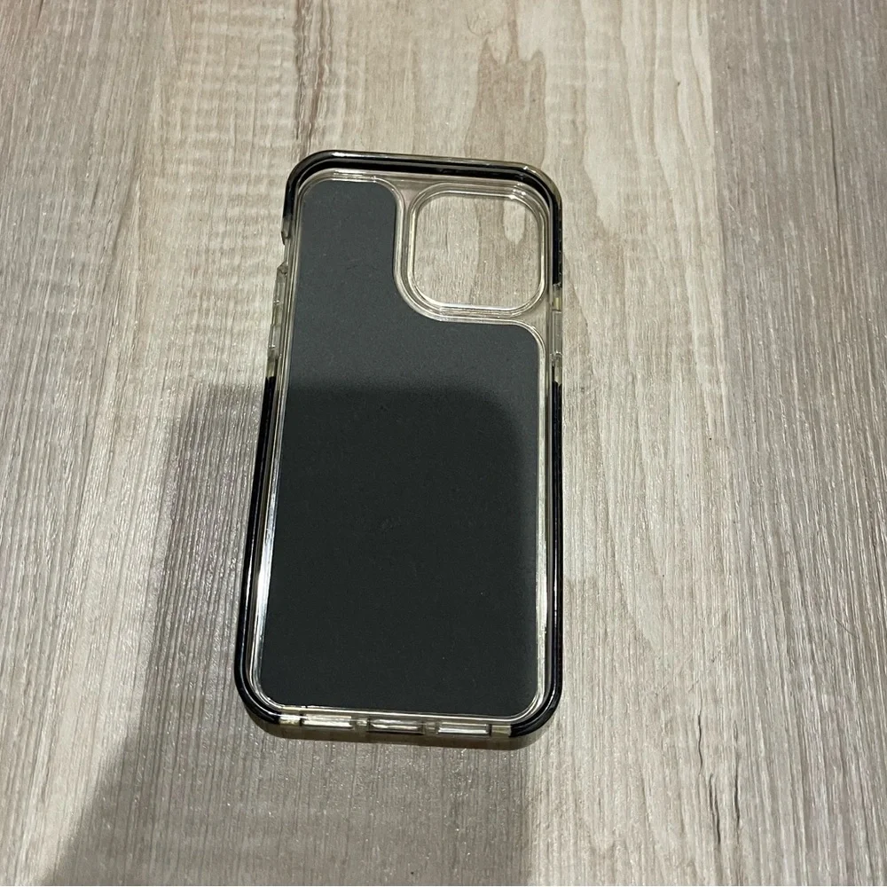 iPhone 13‎ Pro Max - Picture 2 of 2